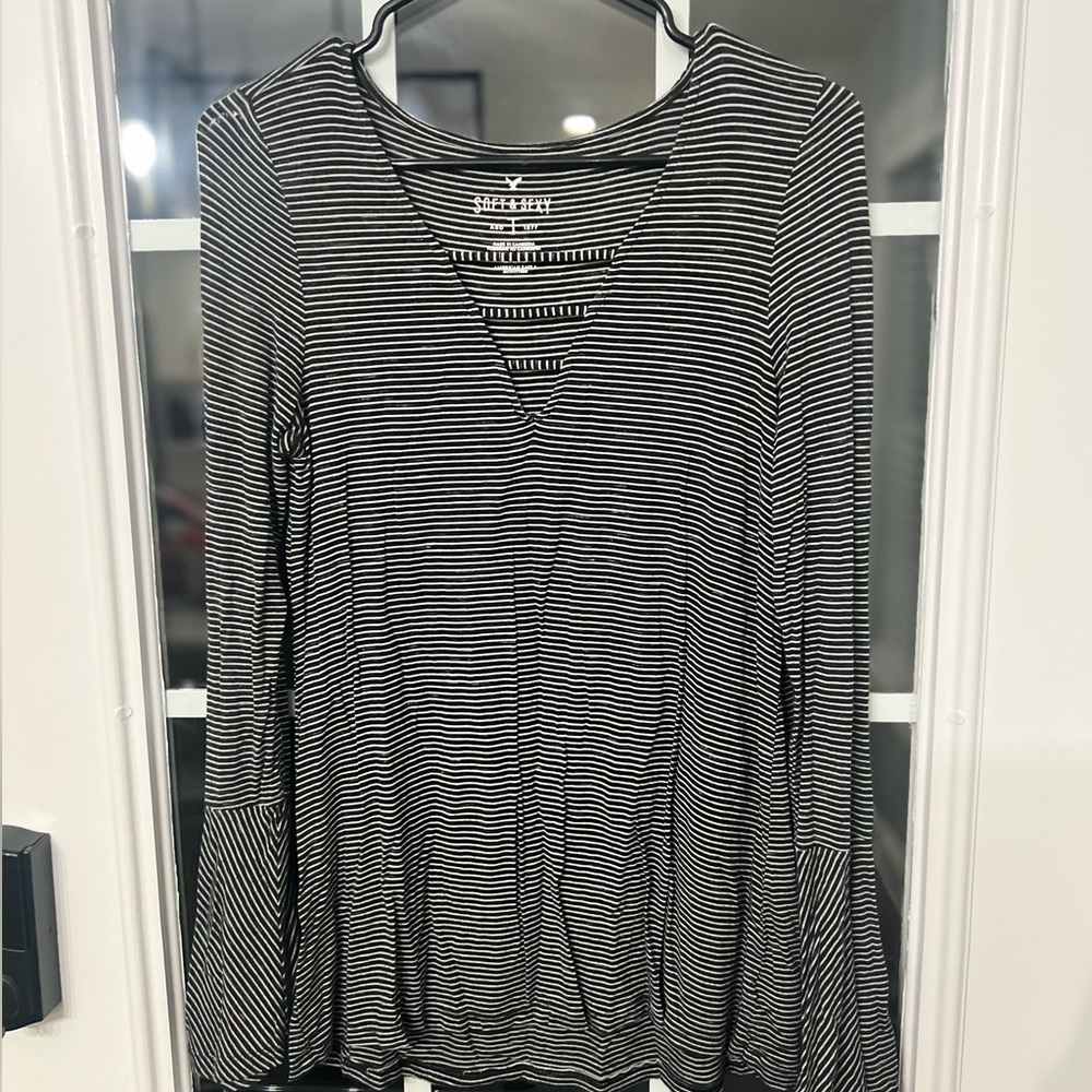 American Eagle Long Sleeve Striped Top